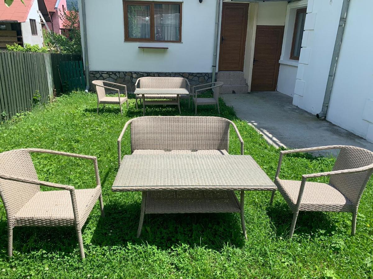 Pensiune & Restaurant Kalinder Buşteni Buitenkant foto